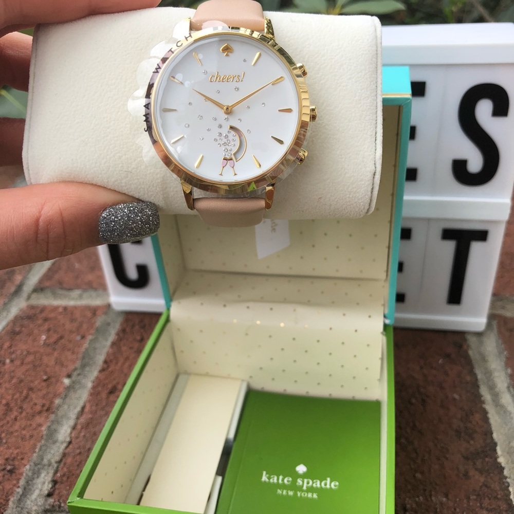 NWT KATE SPADE SMART WATCH! - Picture 3 of 6